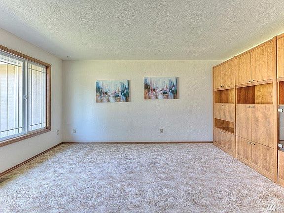 3rd image of 2311 W Lake Dr SE