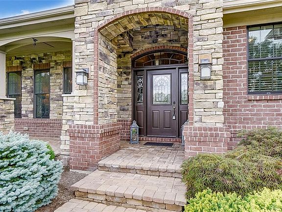 4th image of 184 Wynstone Ct