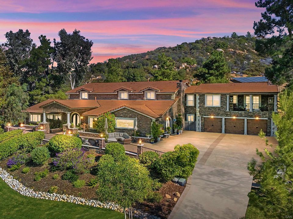 1st image of 38596 Avenida Bonita
