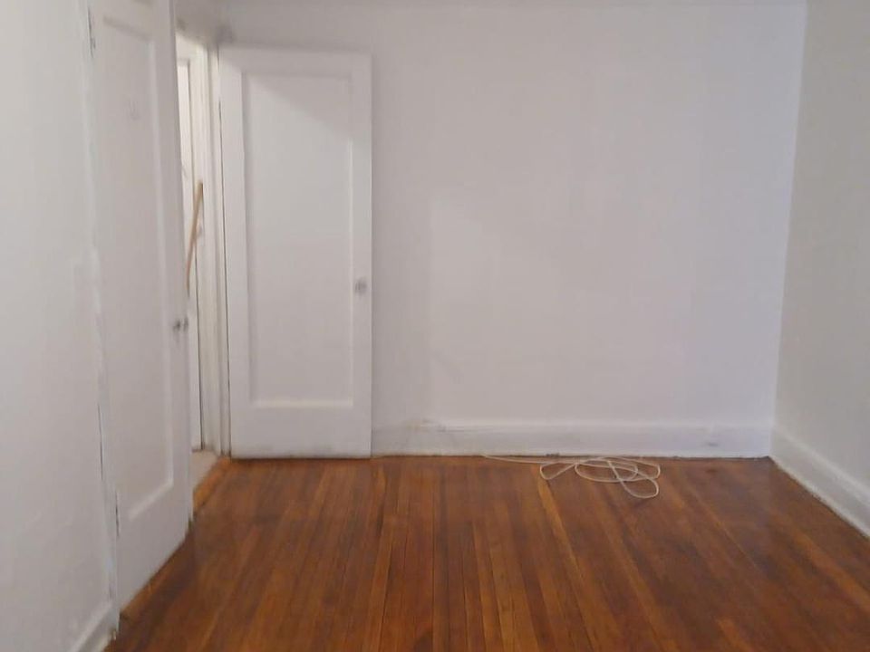 1st image of 117 E 4th St APT 2C