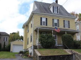 127 Beacon St, Clinton, MA 01510