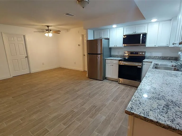 9700 SW 209th Ct — Photo 3