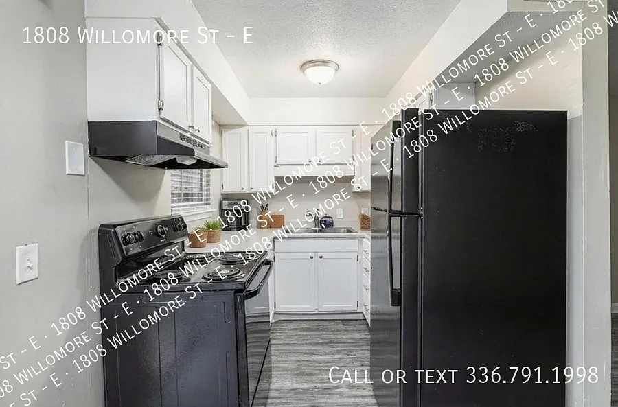 1808 Willow — Photo 3