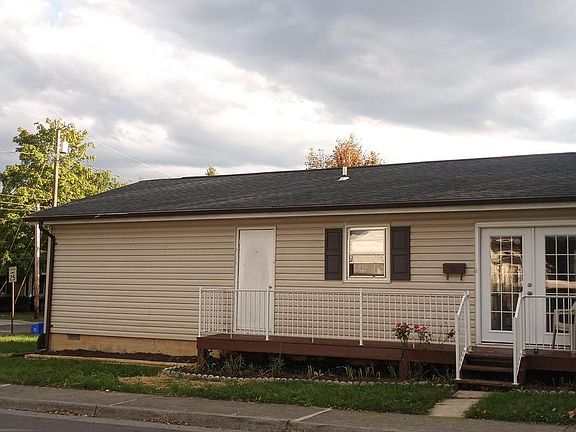 2nd image of 651 E Leicester St