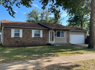 302 W 4th St, Owasso, OK 74055