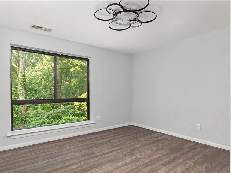 1701 Gainesville St SE #101 — Photo 9