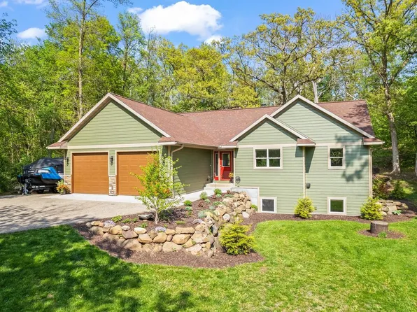 S7698 Grandview Avenue, Merrimac, WI 53561
