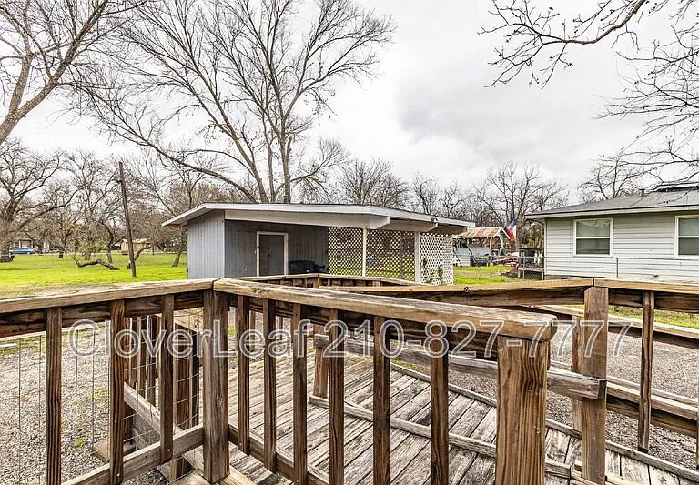 295 N Peach Ave — Photo 16