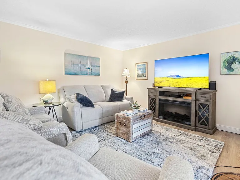 5674 SE Riverboat Dr #131 — Photo 2
