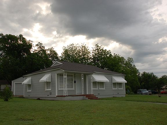 5th image of 7452 Llano Ave