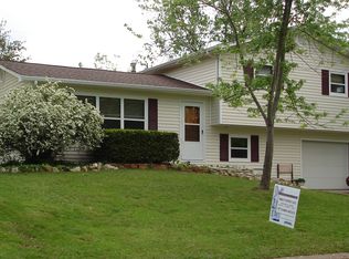 3514 Woodside Dr, Columbia, MO 65202
