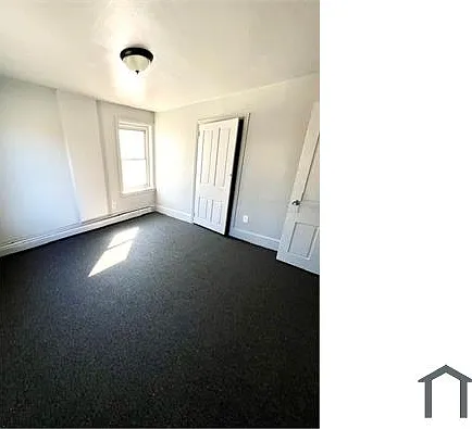 4 bed, $1,950 — Photo 2