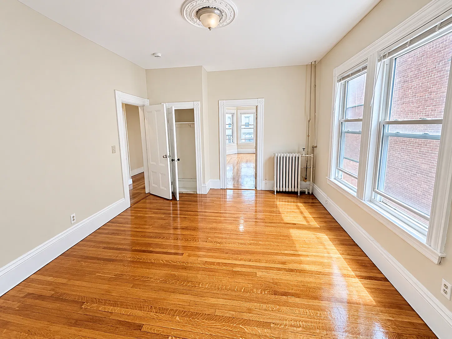 3 bed, 1600 sqft, $3,200 — Photo 3