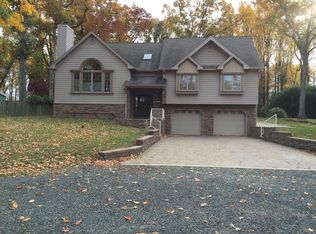 18 3rd St, Warren, NJ 07059