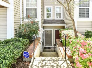 2954 Yarling Ct, Falls Church, VA 22042