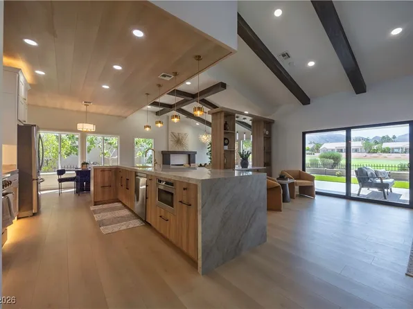 2633 Legend Dr, Las Vegas, NV 89134