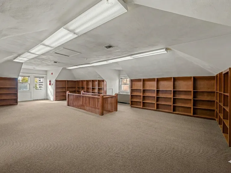 851 N Clarkson St — Photo 8