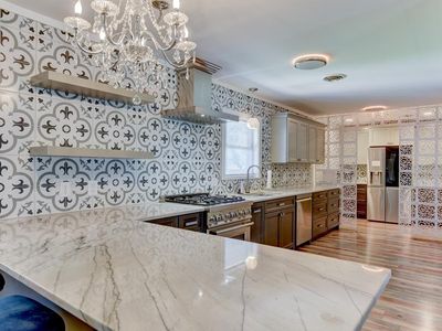 302 Frederick Rd, Fredericksburg, TX, 78624