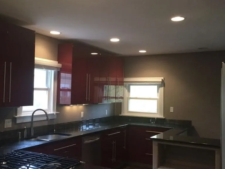 809 S York St — Photo 4