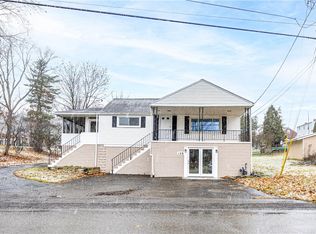 120 Mitchell Dr, Canonsburg, PA 15317