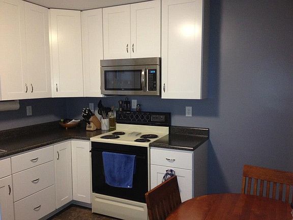 Eat in kitchen