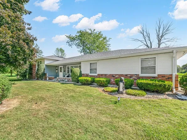3918 E 550th Rd, Mendota, IL 61342