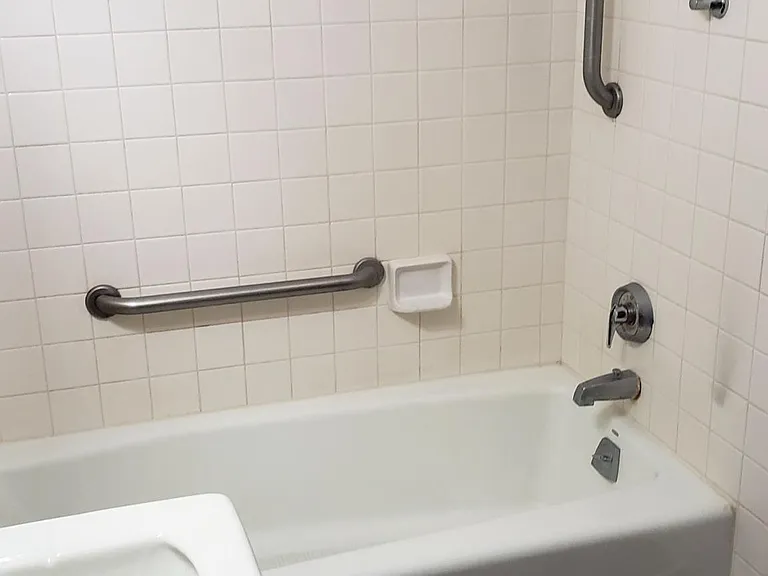Tub/shower