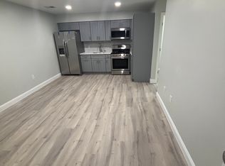 18 Hinsdale Pl, Newark, NJ 07104