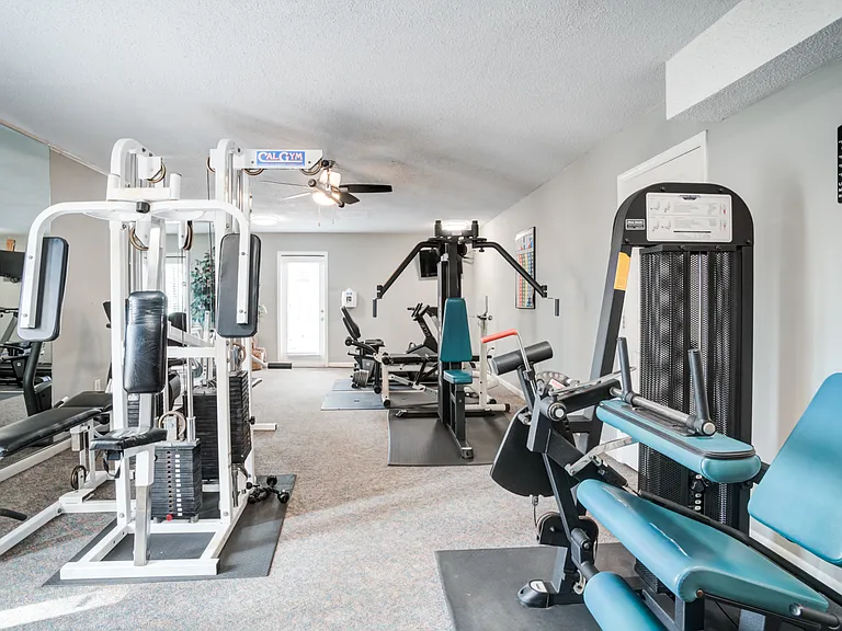 Crown Pointe — Photo 25