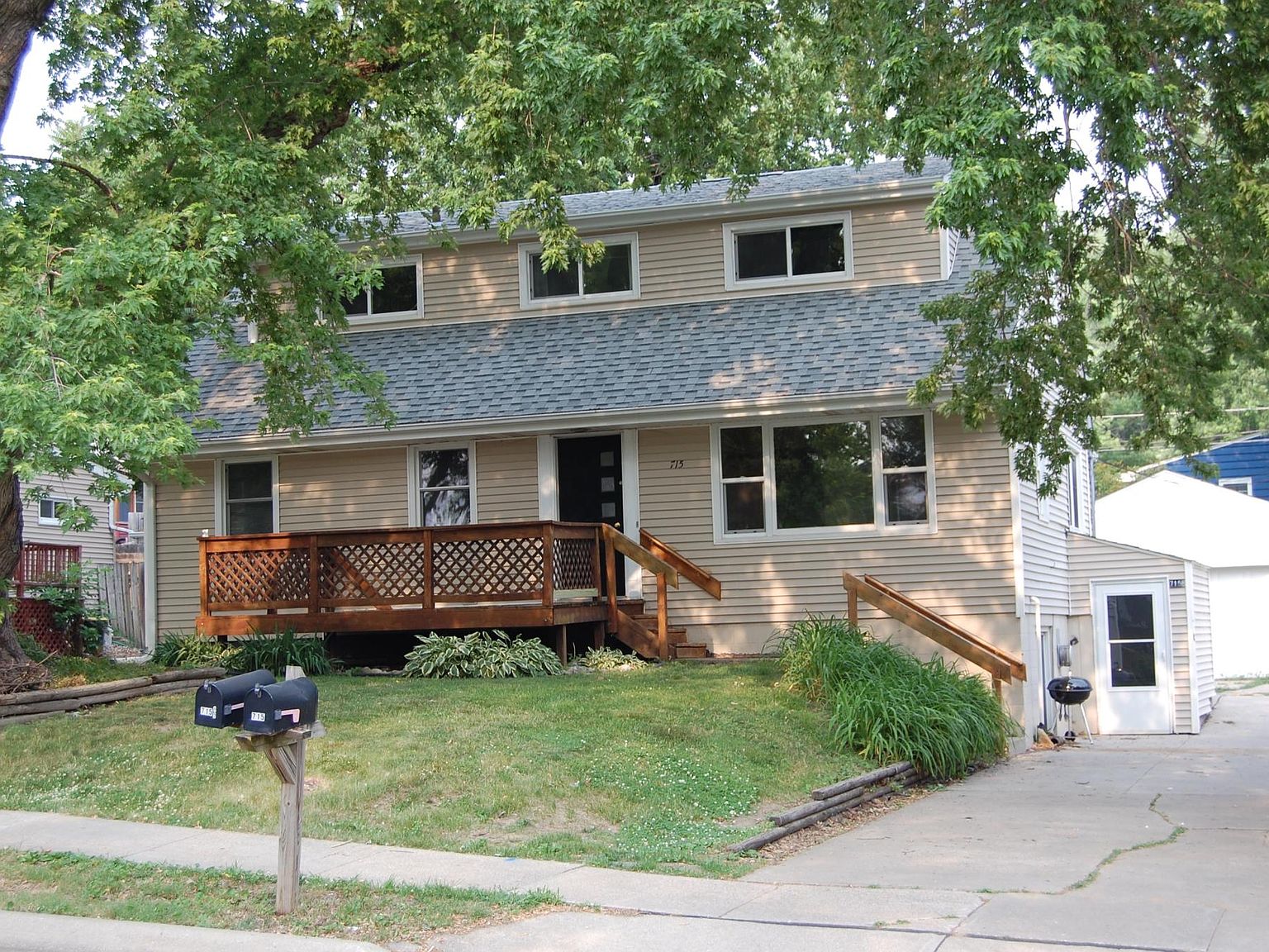 715 13th Ave, Coralville, IA 52241 Zillow