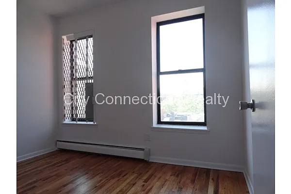 Rented by City Connections Realty | media 14