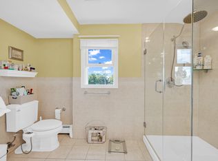 16 Avenue E, Lodi, NJ 07644