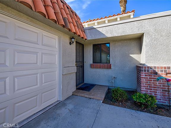 3rd image of 77479 Sawgrass Cir