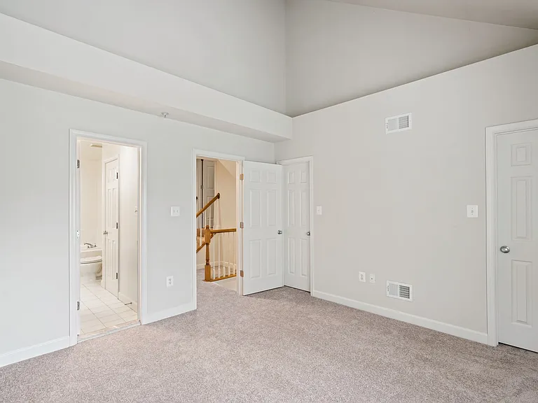 788 N Wakefield St — Photo 30