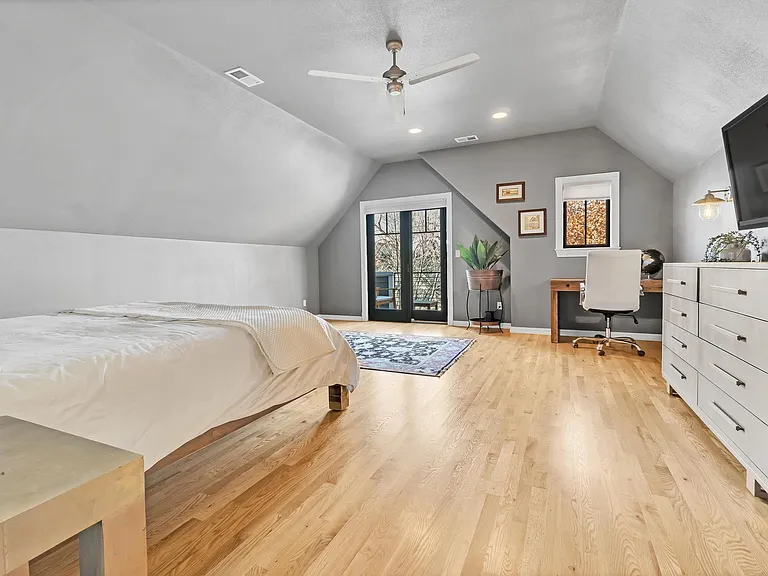 2534 N Humboldt St — Photo 15