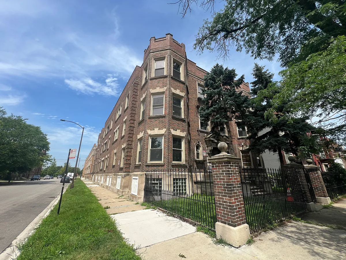 Building Photo - 4958 S Michigan Ave #3S