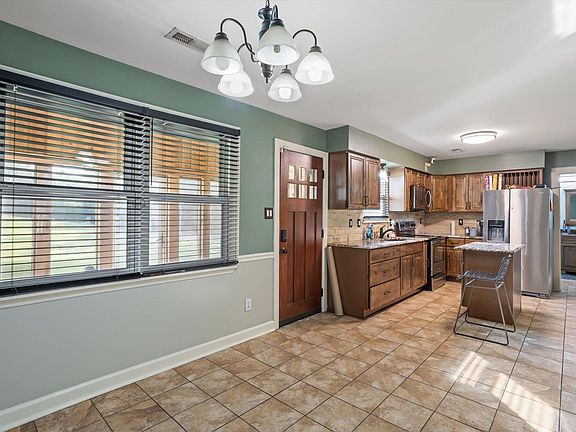 4th image of 2512 Sundial Cir