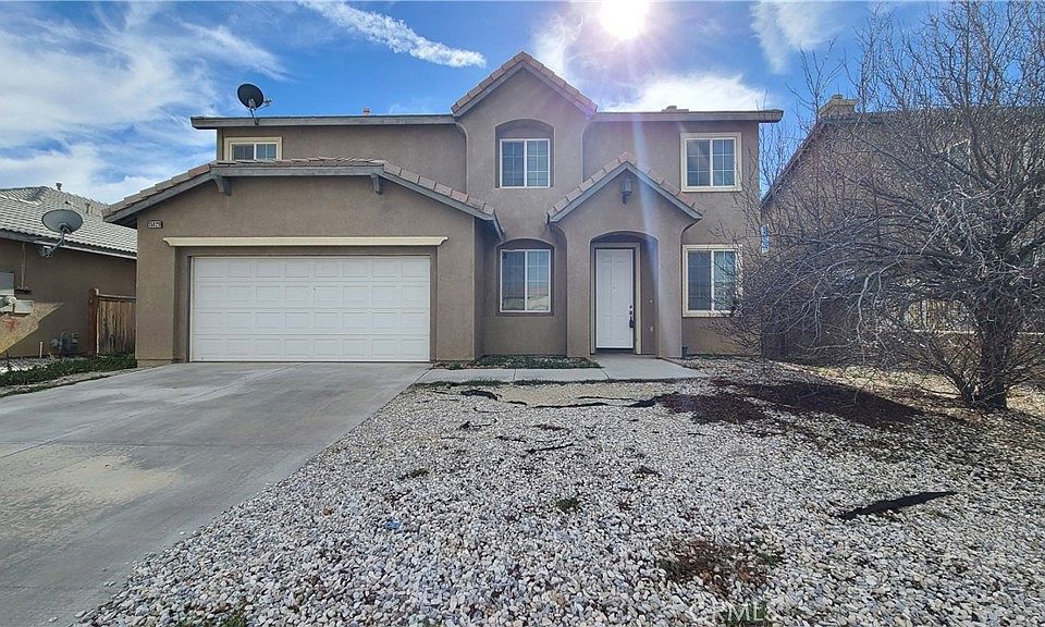 1st image of 15929 Greyrock St