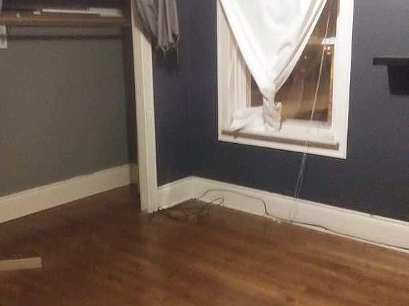 3rd image of 4010 W Wellington Ave APT 1