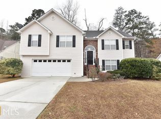 835 Lewis Ridge Cir, Lawrenceville, GA 30045