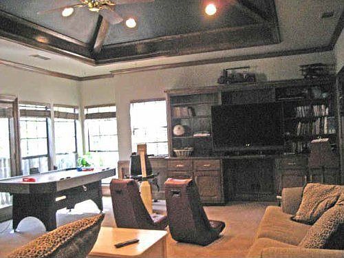 5th image of 2614 Woods Ln