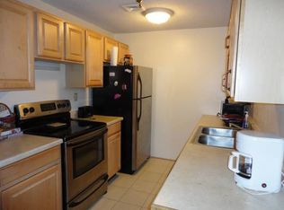 414 Abbott Farm Ln, Hudson, NH 03051