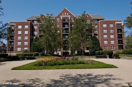 1st image of 410 W Mahogany Ct Unit 601