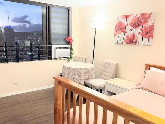 3rd image of 444 Niu St #3708B