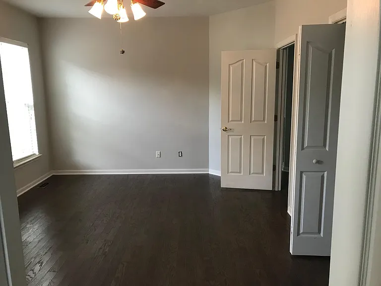 1st Floor Master Bedroom