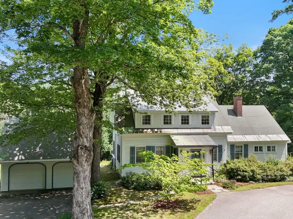 19 Grimes Hill Road, Newfane, VT 05345