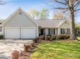 13616 Capworth Ln, Charlotte, NC 28273