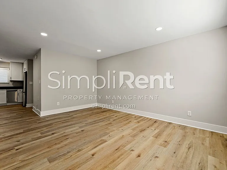 Park Street 2997 RNT — Photo 7