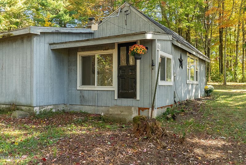 4th image of 82 Log Woods Road