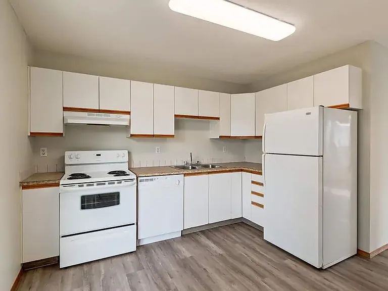 5816 53rd Ave #20 — Photo 4